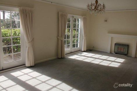Property photo of 18 Merrion Place Kew VIC 3101