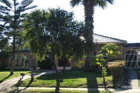 2 Cromer Pl, St Johns Park, NSW 2176