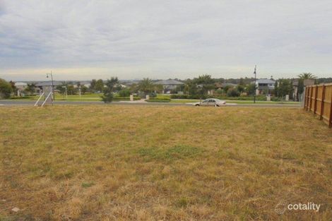 Property photo of 72 Napoli Circuit Greenvale VIC 3059