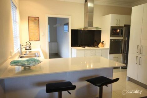 Property photo of 41 Percival Terrace Holland Park QLD 4121