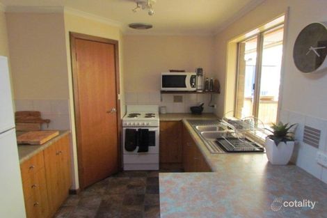 Property photo of 14 Michelmore Drive Meadows SA 5201