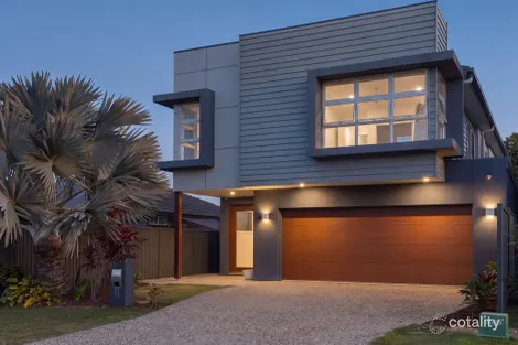41 COLLINS ST, WOODY POINT, QLD 4019