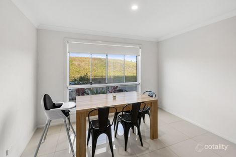 Property photo of 22 Saltwater Circuit Kanahooka NSW 2530