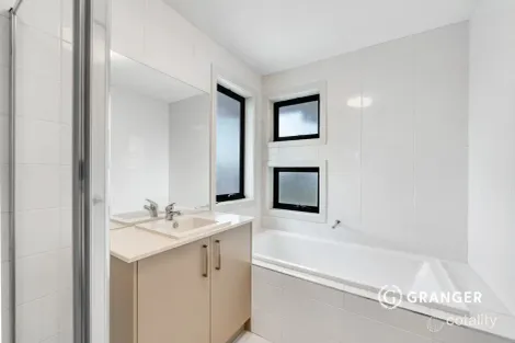 Property photo of 47 Alcantara Boulevard Wallan VIC 3756