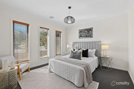 Property photo of 15 Farmhouse Boulevard Epping VIC 3076