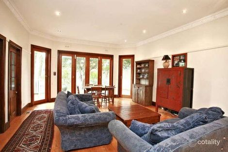 Property photo of 21 Murrumbeena Crescent Murrumbeena VIC 3163