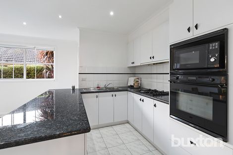 Property photo of 52 Pasadena Crescent Bentleigh East VIC 3165
