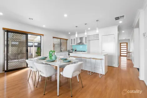 Property photo of 15 Farmhouse Boulevard Epping VIC 3076