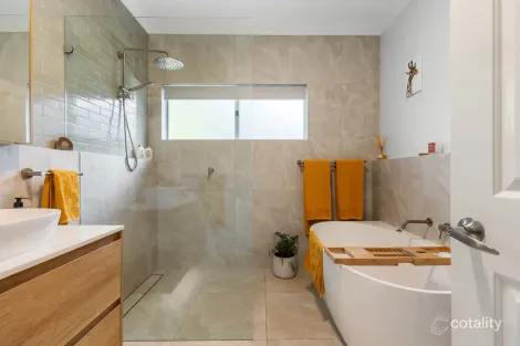 Property photo of 20 Darwin Drive Lapstone NSW 2773