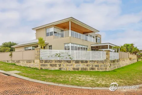 Property photo of 2 The Cove Coogee WA 6166