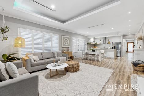 14 Yindi Way, Lake Coogee, WA 6166