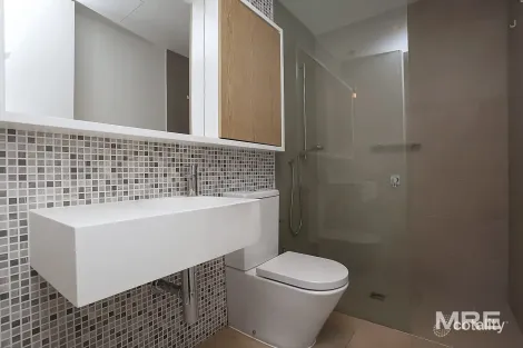 Property photo of 811/74 Queens Road Melbourne VIC 3004