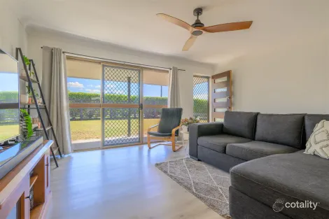 Property photo of 1 Bellemere Court Boyne Island QLD 4680