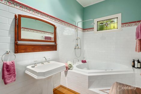 Property photo of 11 Odonnell Avenue Myrtleford VIC 3737