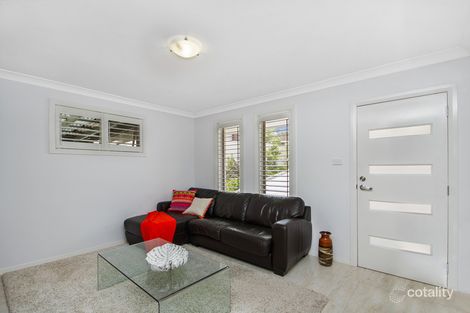 Property photo of 2/49 Lurnea Crescent Valentine NSW 2280
