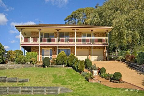 25 Robert Holl Dr, Ourimbah, NSW 2258