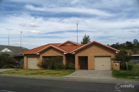 77 Rickard Rd, Cordeaux Heights, NSW 2526