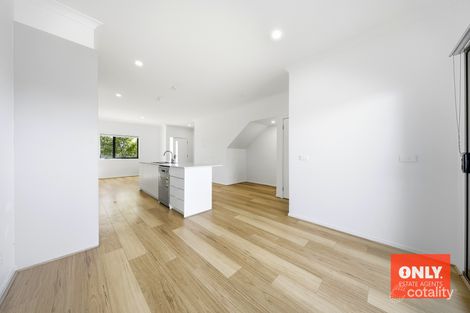 Property photo of 9 Vera Close Clyde North VIC 3978