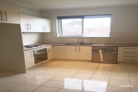 Property photo of 13 Hartpury Avenue Elwood VIC 3184
