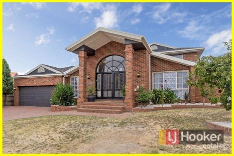 Property photo of 4 Reynolds Court Endeavour Hills VIC 3802