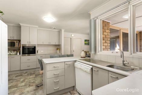 Property photo of 12 Viscount Way Forest Hill VIC 3131