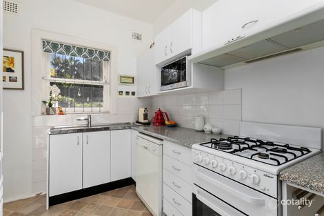 Property photo of 2/4 Powell Street Neutral Bay NSW 2089