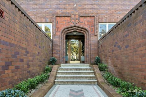 Property photo of 2/4 Powell Street Neutral Bay NSW 2089