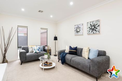 Property photo of 23A Shakespeare Avenue Mooroolbark VIC 3138