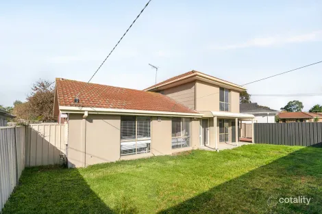 22 Fraser St, Melton South, VIC 3338