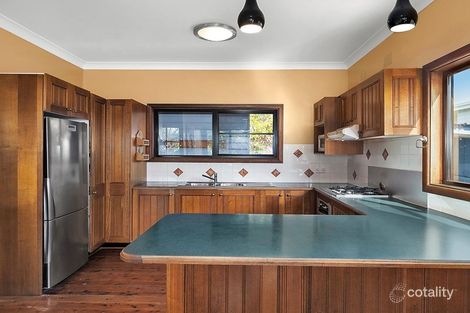 Property photo of 2 Roberta Street Tumbi Umbi NSW 2261