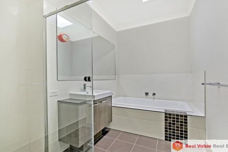 Property photo of 32 Allom Street Ropes Crossing NSW 2760