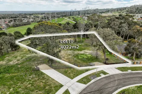 Property photo of 10 Mannahaven Close Endeavour Hills VIC 3802