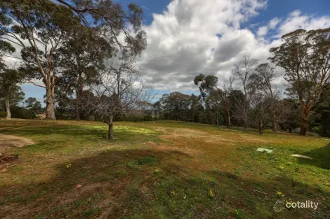 Property photo of 10 Mannahaven Close Endeavour Hills VIC 3802