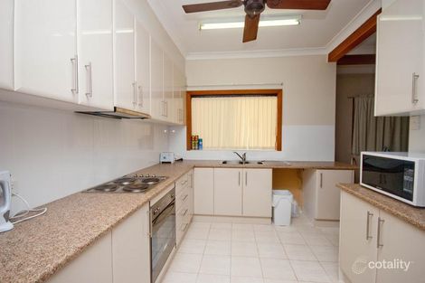 Property photo of 19A Warburton Close Macquarie Hills NSW 2285