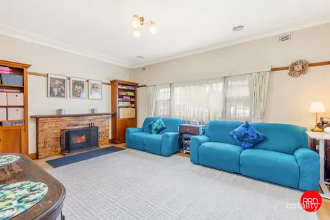 Property photo of 6 Wallace Avenue Flora Hill VIC 3550