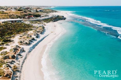 Property photo of 19 Seabreeze Drive Yanchep WA 6035