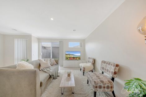 Property photo of 4 Hillgrove Way Mernda VIC 3754