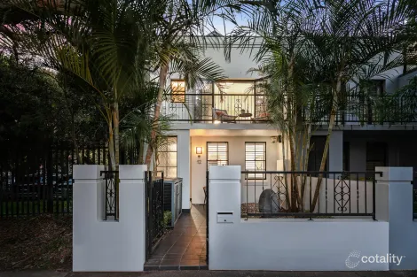 Property photo of 12 Beaconsfield Street Alexandria NSW 2015