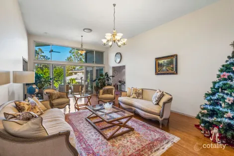 Property photo of 14 Culmstock Place Fig Tree Pocket QLD 4069