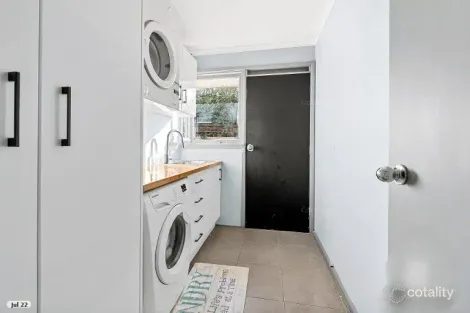 Property photo of 4 Conan Street Wendouree VIC 3355