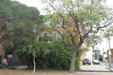 1/18 Robe St, St Kilda, VIC 3182