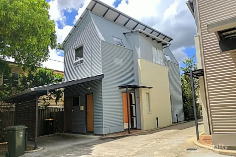 2/24 Bilyana St, Balmoral, QLD 4171