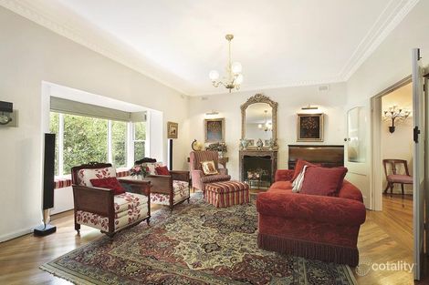 Property photo of 17 Callantina Road Hawthorn VIC 3122