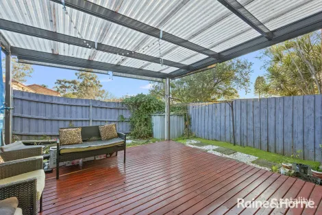 Property photo of 22/6 Jacquinot Place Glenfield NSW 2167