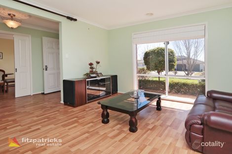 Property photo of 9 Cowan Place Lloyd NSW 2650