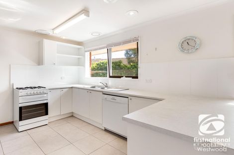 Property photo of 37 Daphne Crescent Werribee VIC 3030