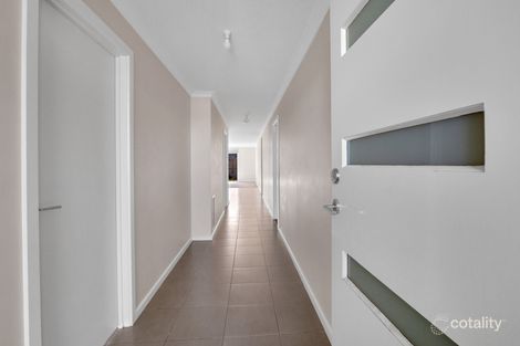 Property photo of 1 Hakea Place Brookfield VIC 3338