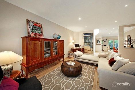 Property photo of 5 Wise Close Windsor VIC 3181