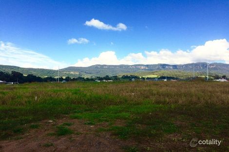 53 Honeybee Cres, Calderwood, NSW 2527