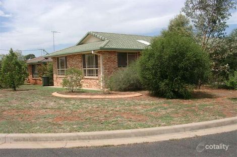 Property photo of 23 Ebelina Crescent Parkes NSW 2870